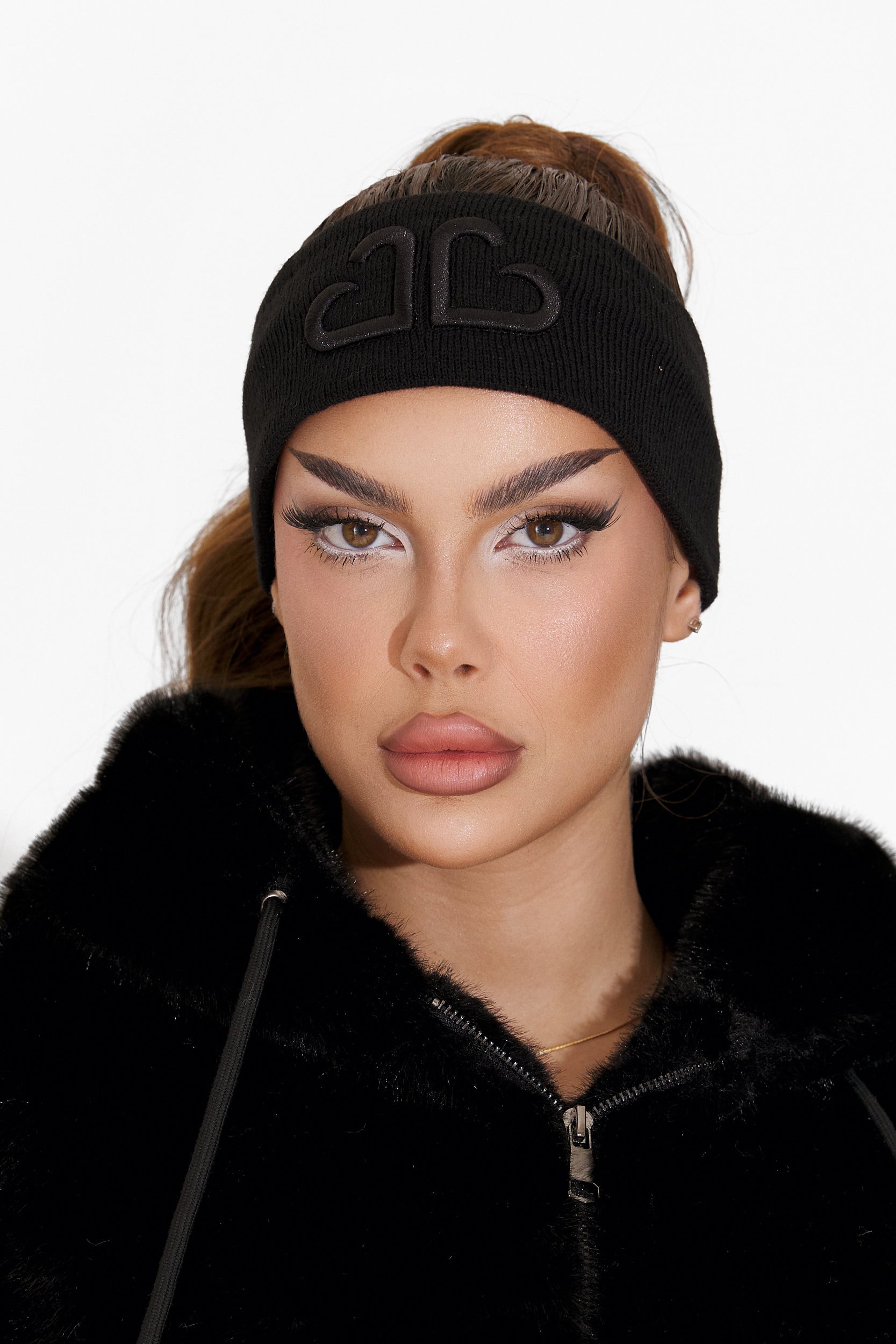 Bentita dama casual neagra Sharaya Bogas