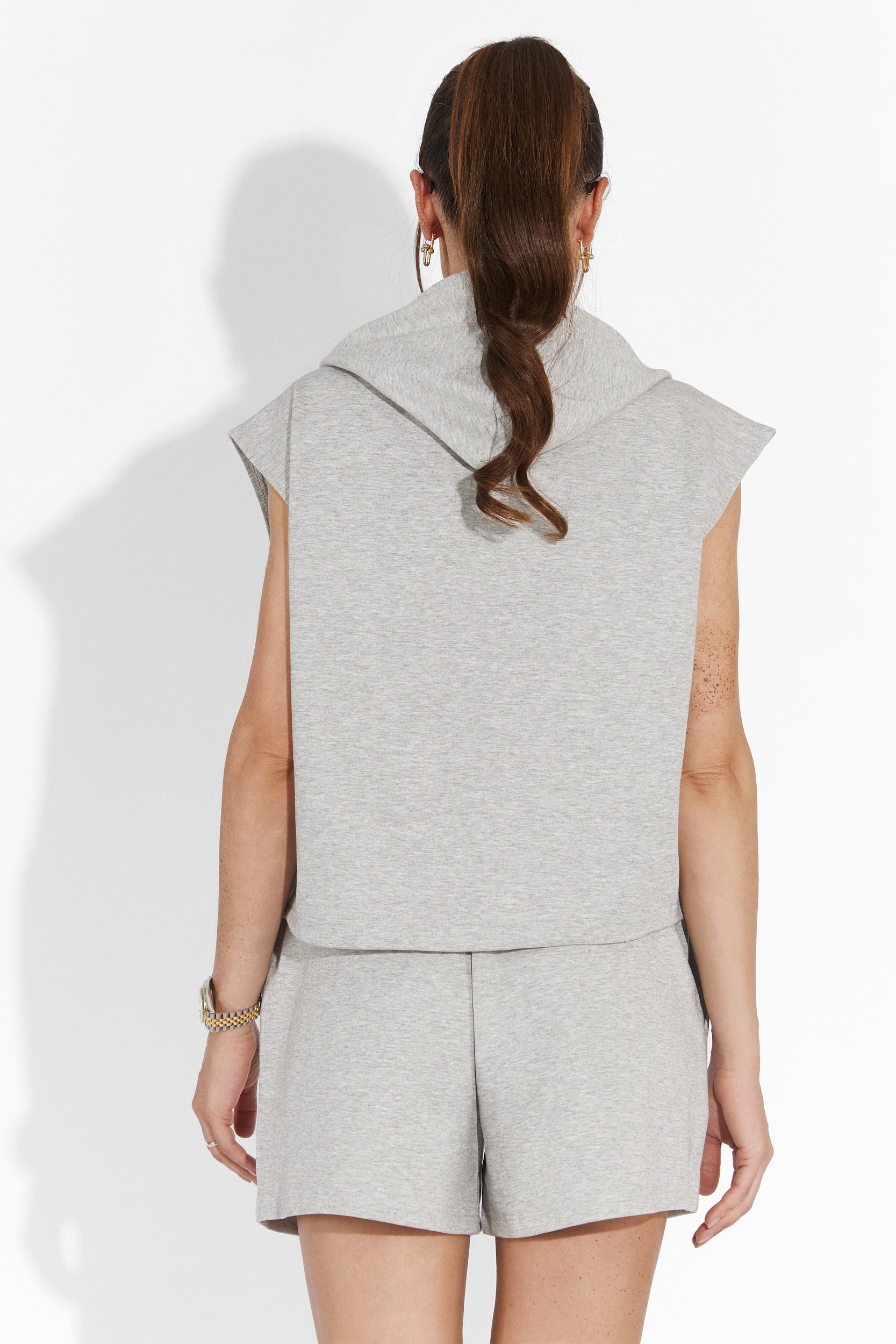 Compleu cu pantaloni scurti gri Easy Bogas