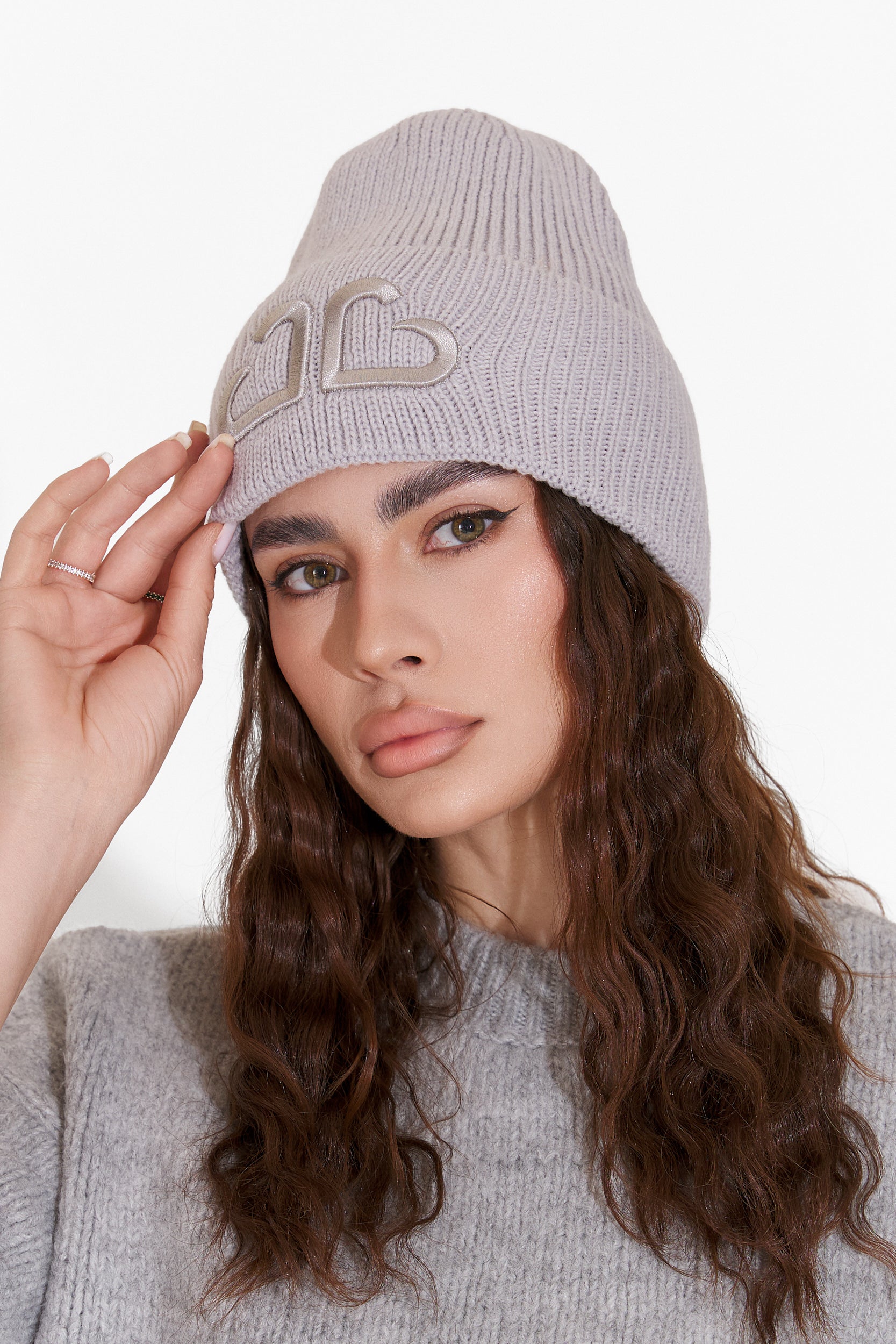 Fes dama casual gri Tausia Bogas