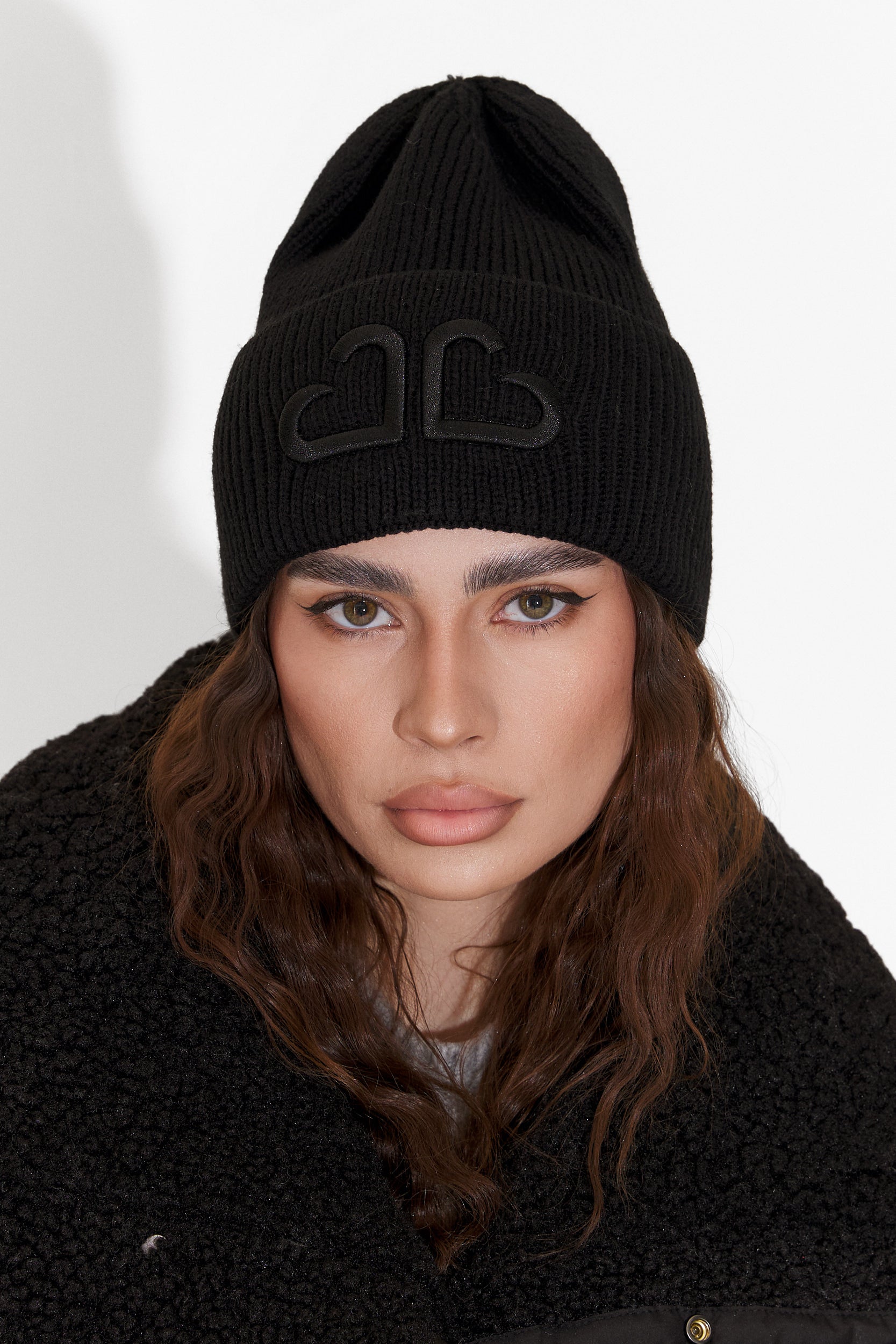 Fes dama casual negru Tausia Bogas