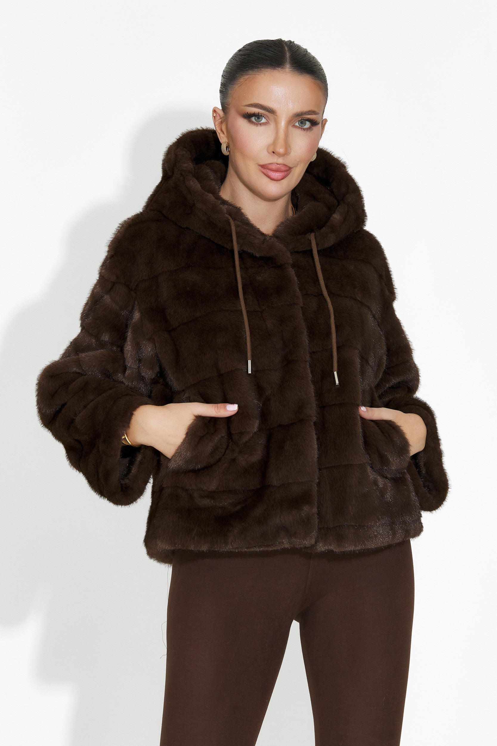 Haina de blana maro Alasika Bogas