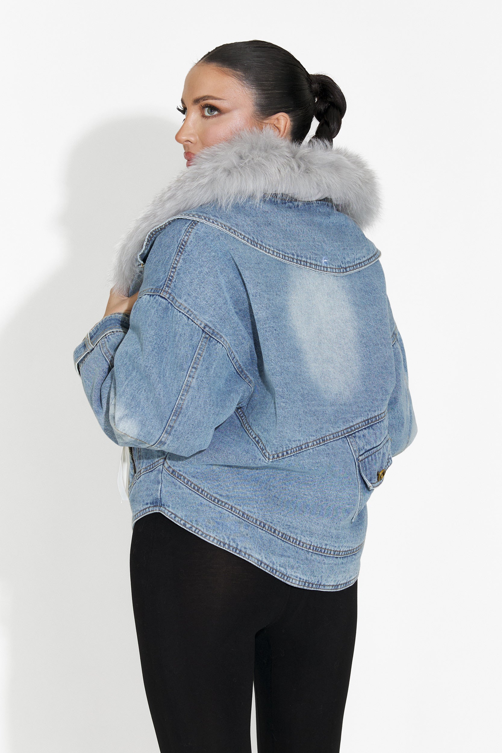 Jacheta dama bleu Tarnia Bogas