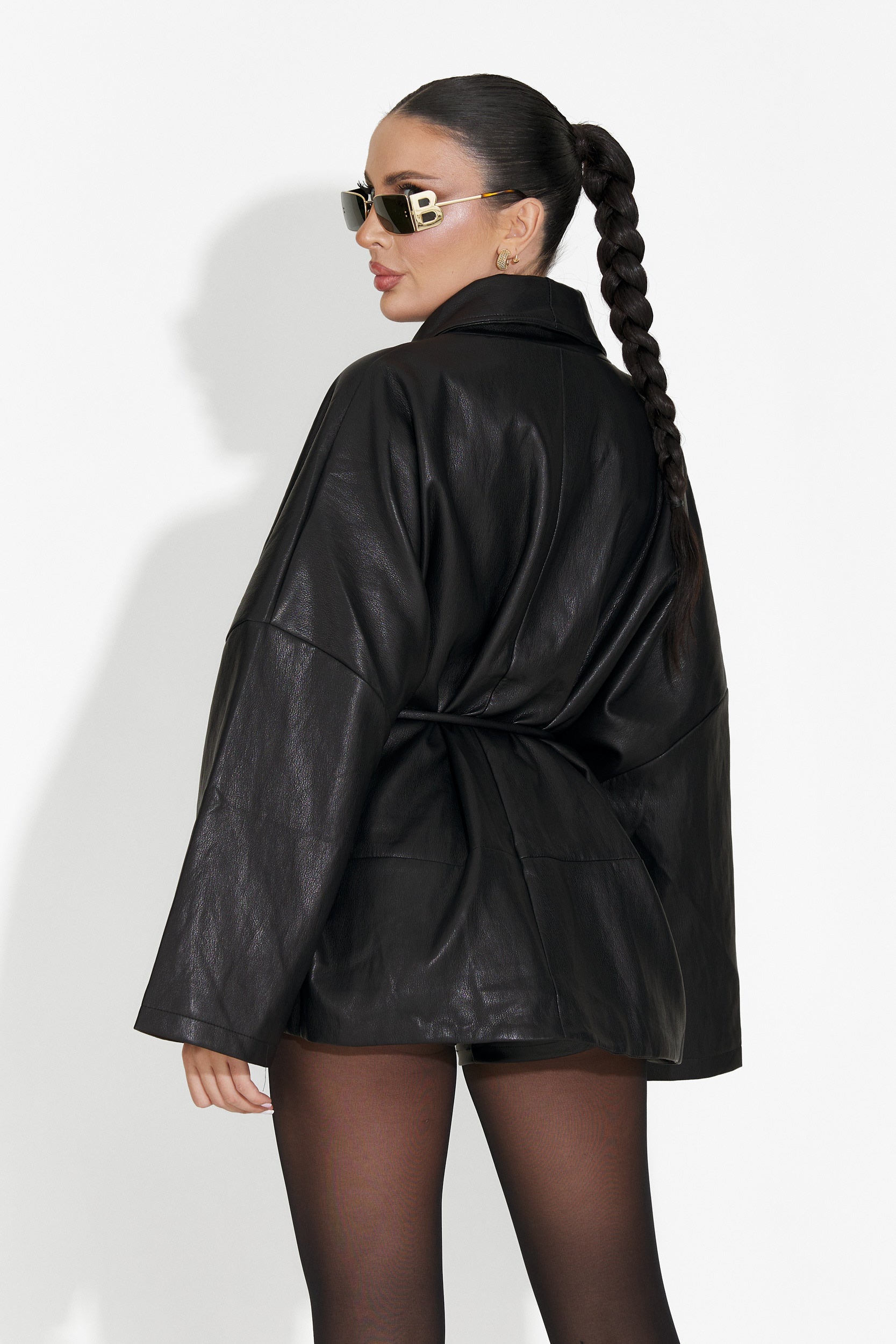 Jacheta dama eleganta neagra Wandia Bogas