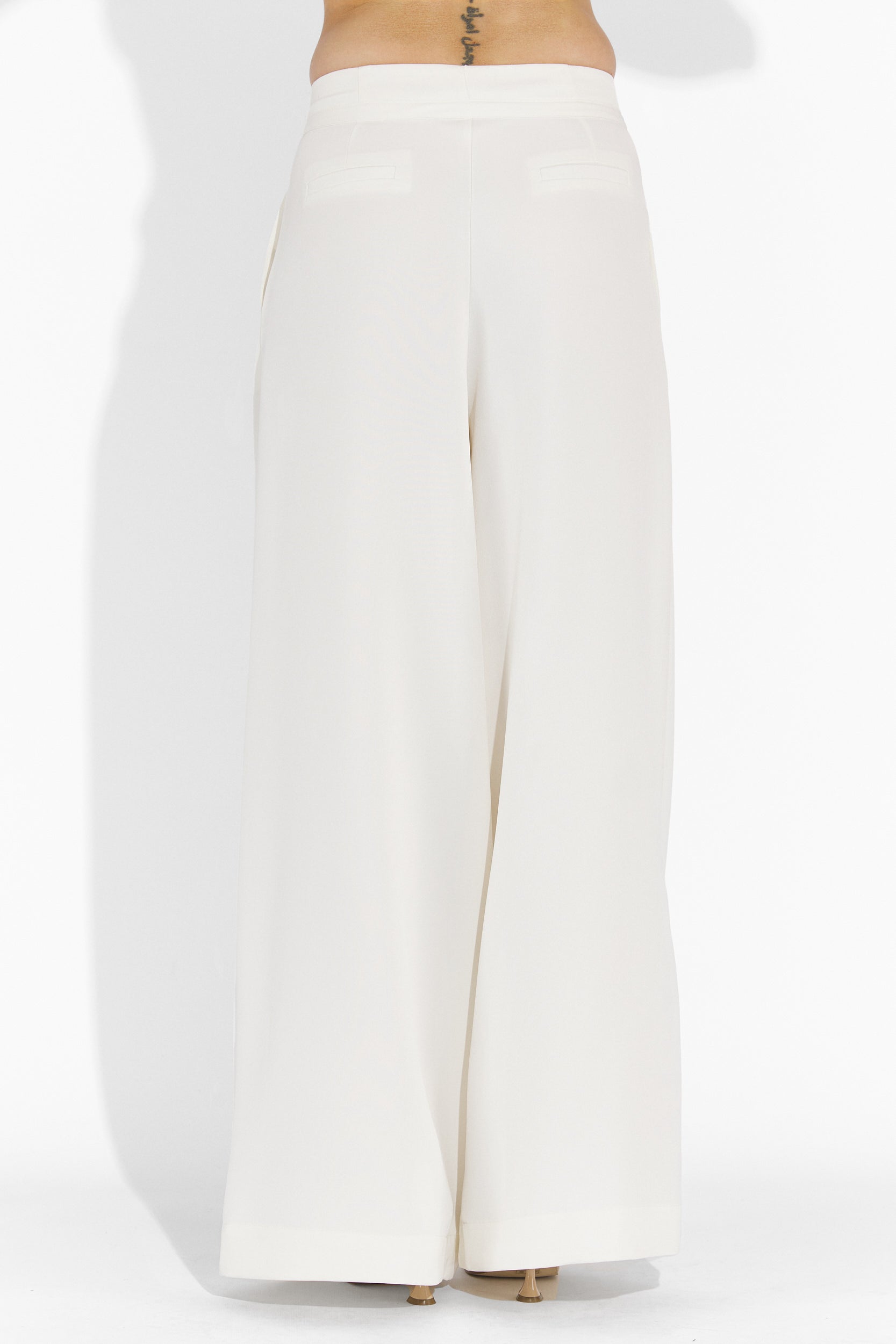 Pantaloni dama casual albi Eusebiu Bogas