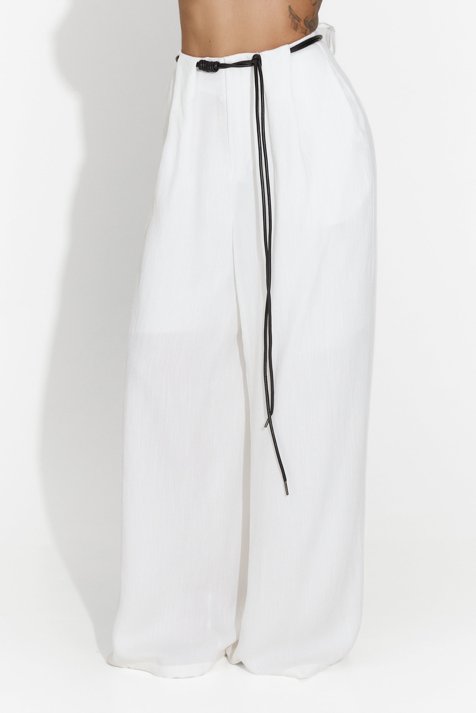 Pantaloni dama casual albi Mason Bogas