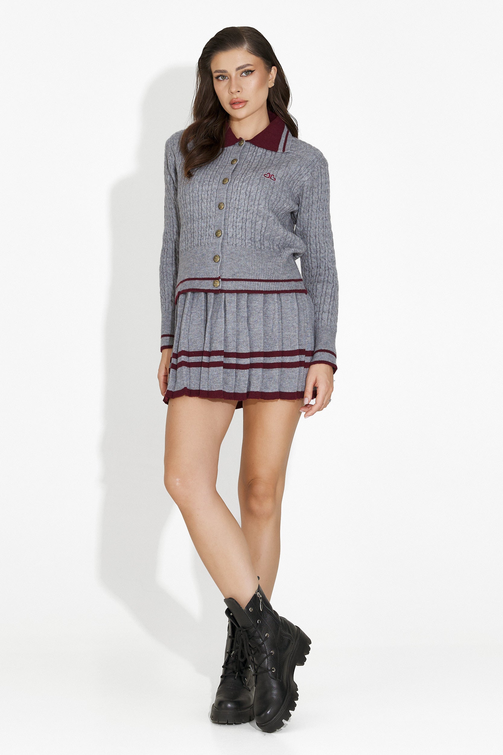 Compleu cu fusta gri Kendia Bogas