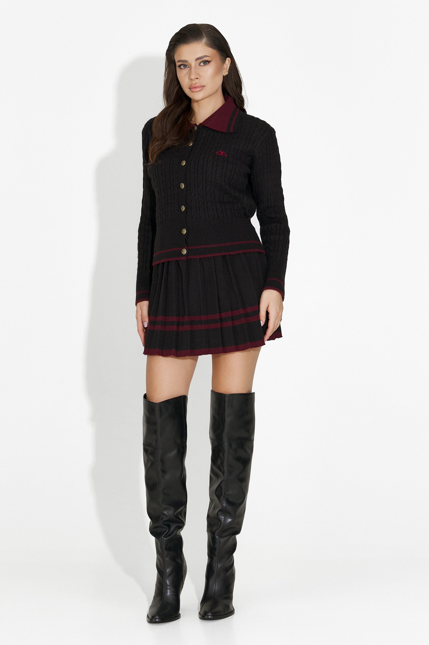 Compleu cu fusta negru Kendia Bogas