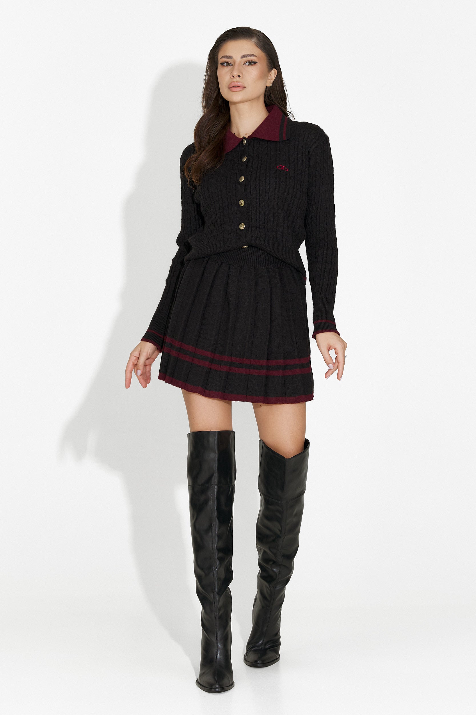 Compleu cu fusta negru Kendia Bogas