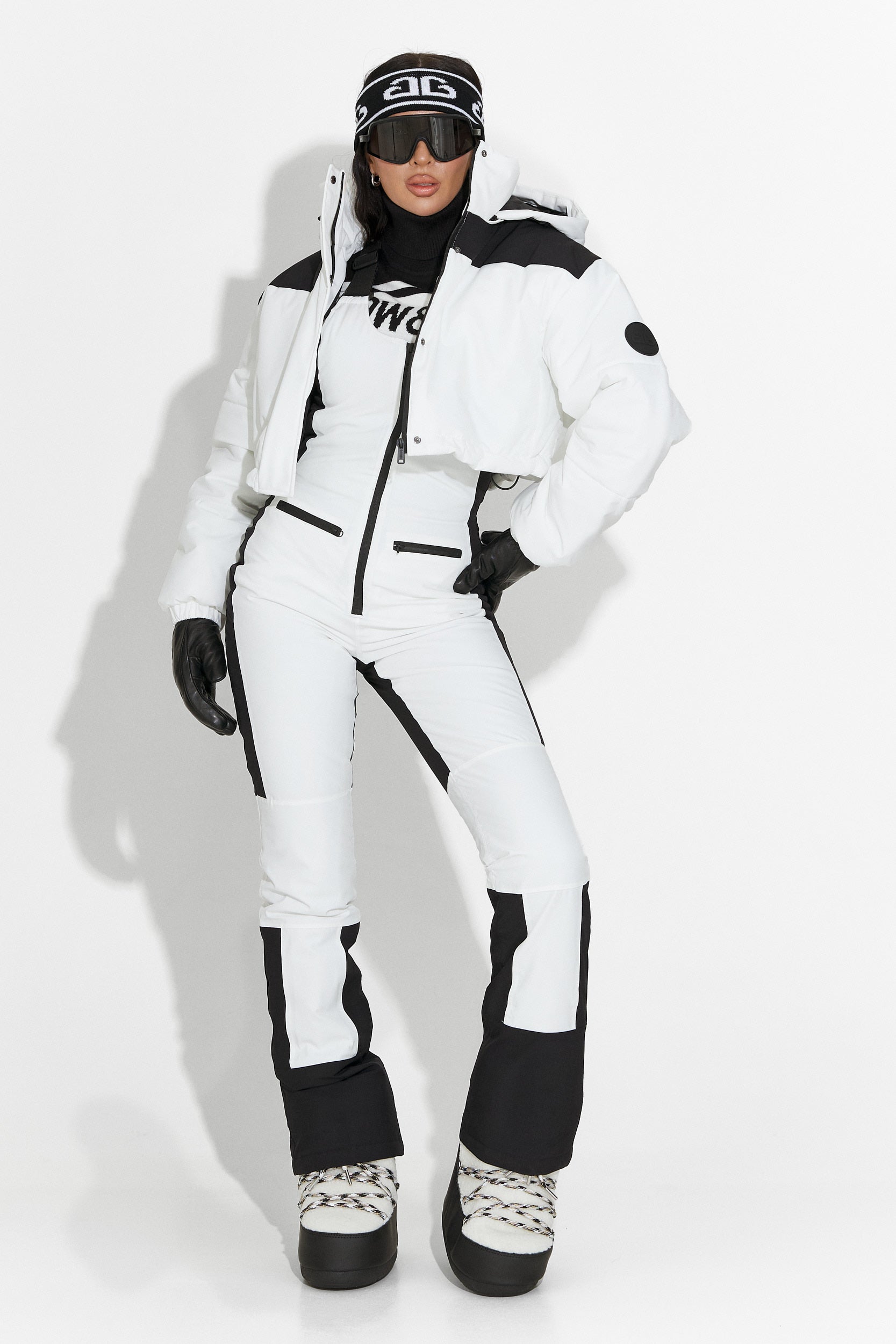 Costum ski casual alb Camelay Bogas