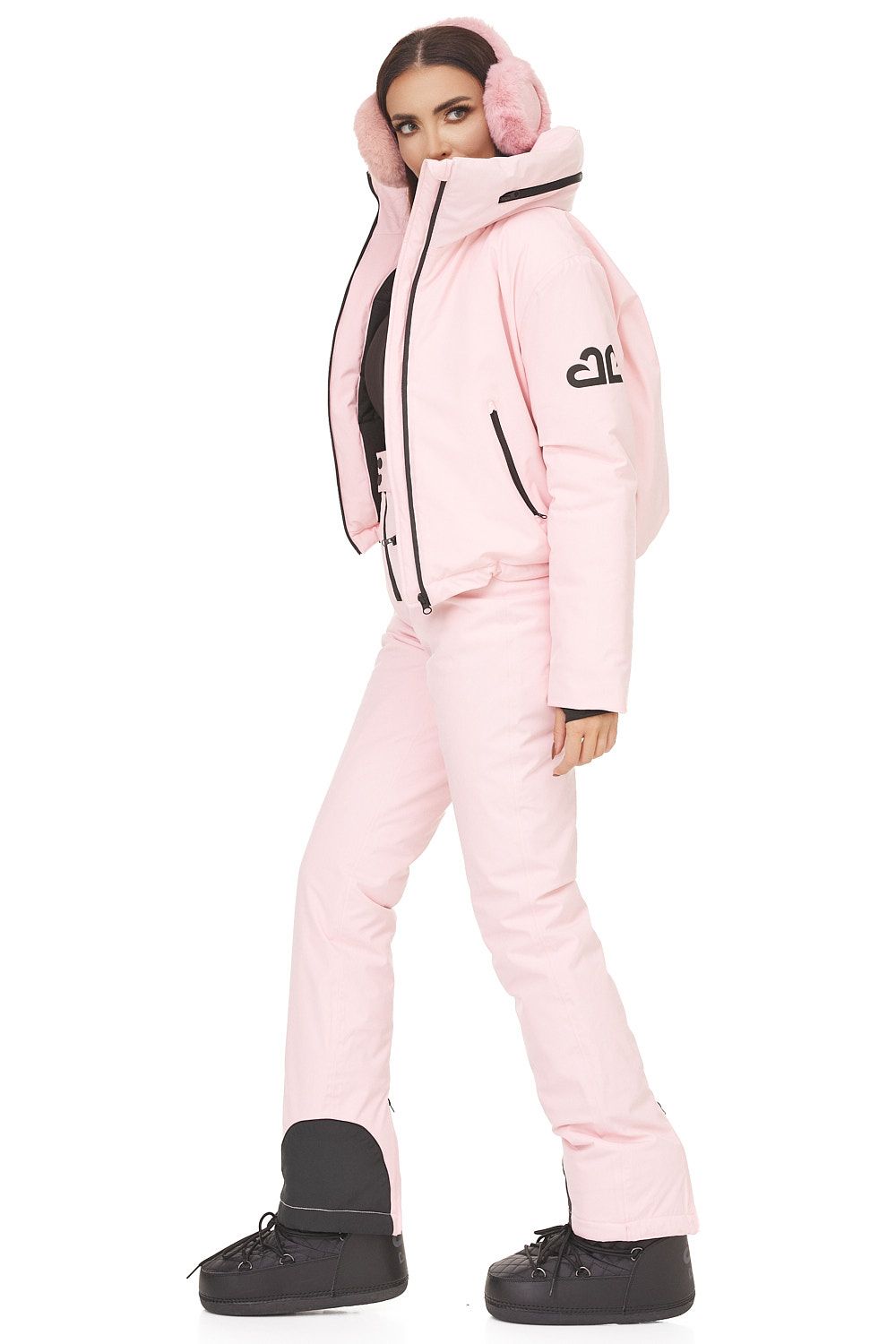 Costum ski casual roz Reasia Bogas