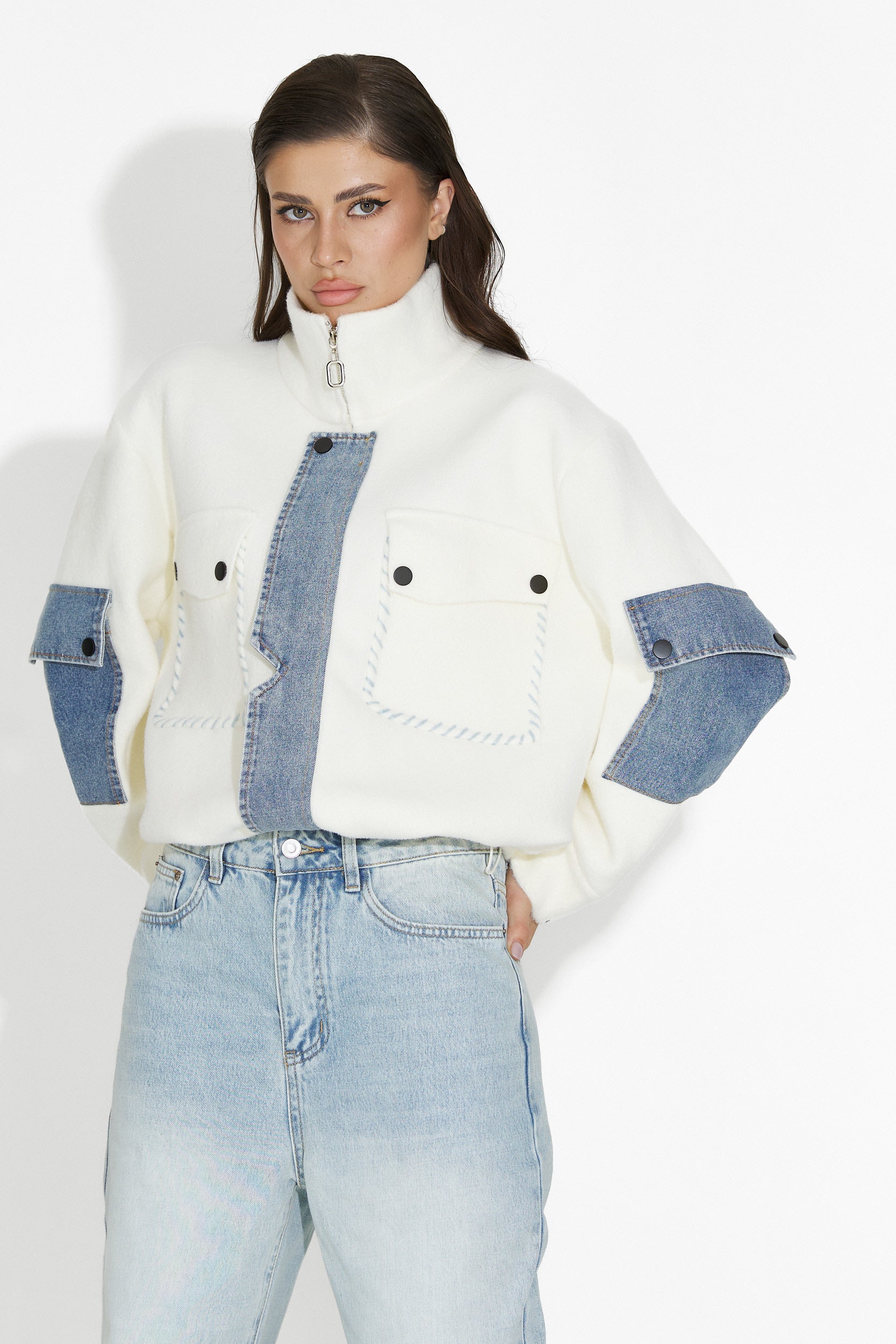 Jacheta dama casual alba Nedaria Bogas