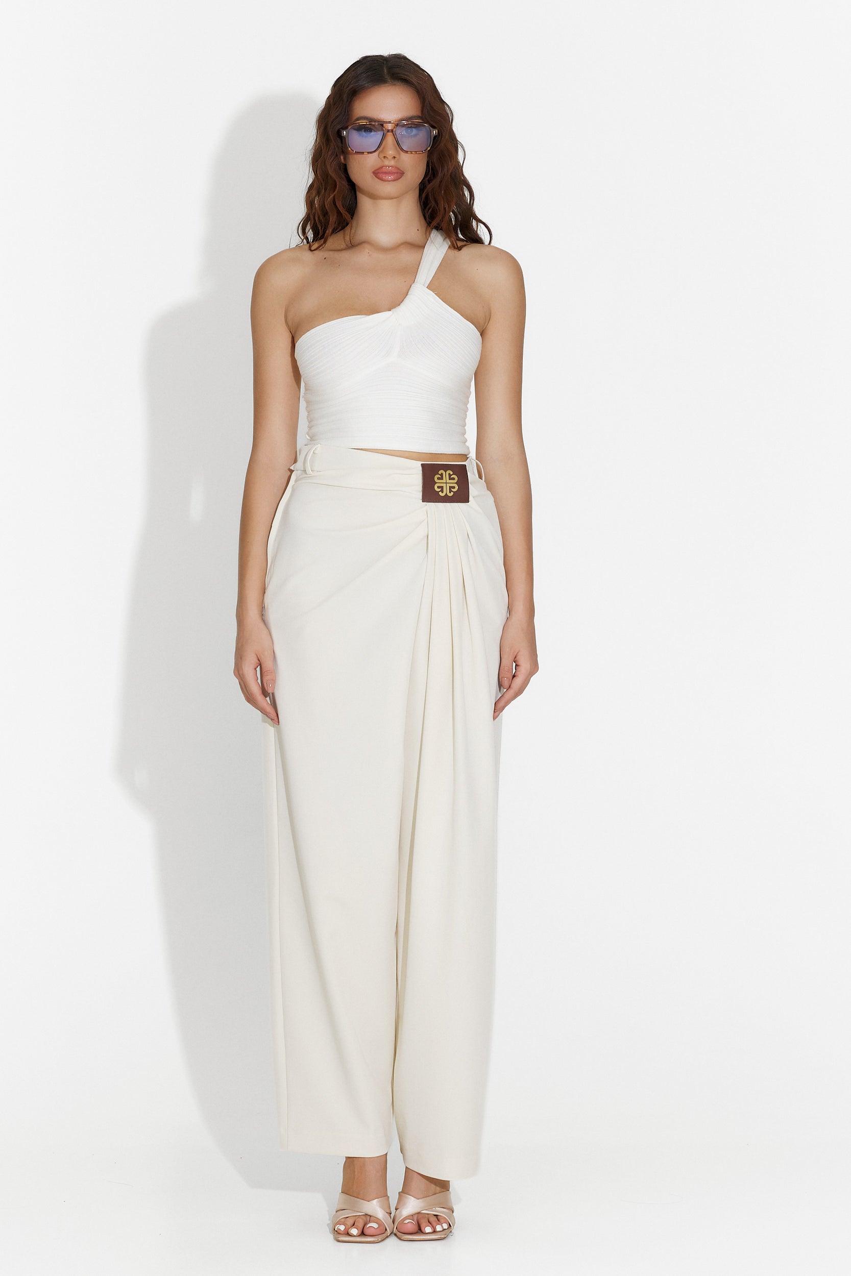 Pantaloni dama eleganti bej Kily Bogas